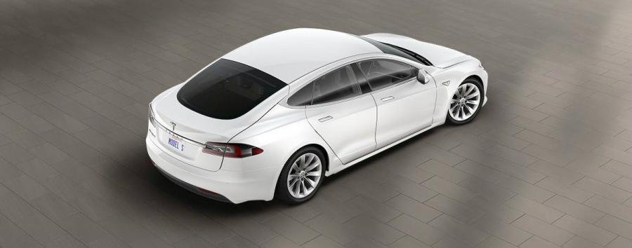  Tesla Model S P90D 2016 года  (фото 5 из 6)